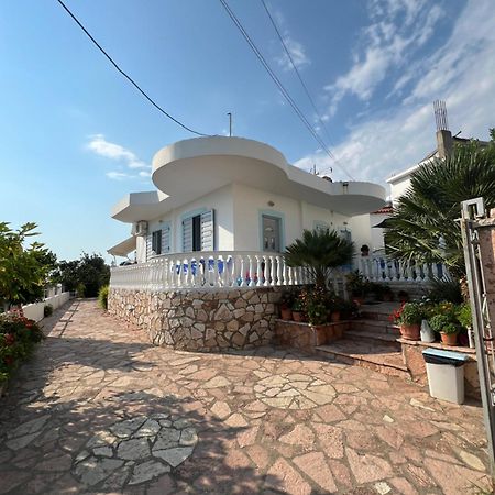 Vila Leo Ксамил Екстериор снимка